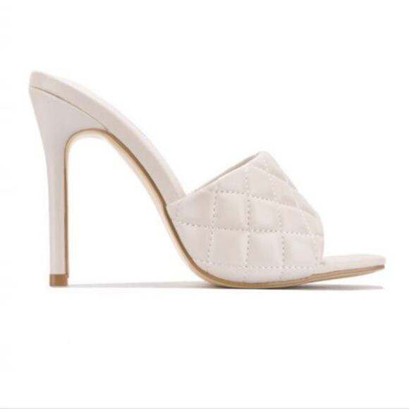 [H329] Cape Robbin "Stitch" Off White Square Toe Heels, Size 9M - Picture 2 of 10